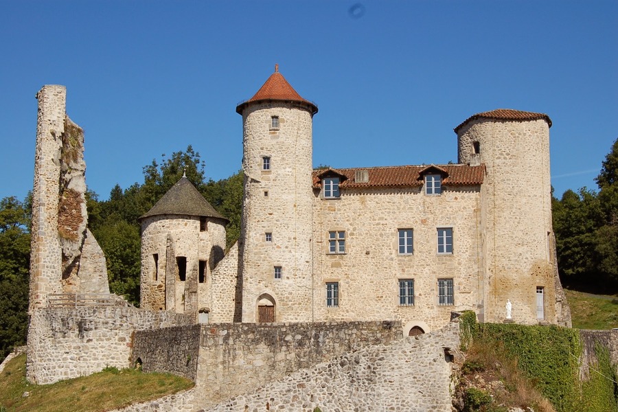 Chateau de Laroquebrou