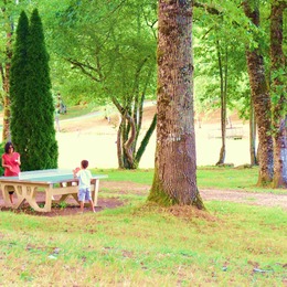 Table de ping-pong Camping le Garoustel