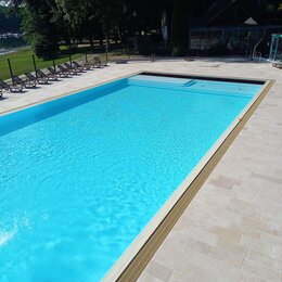 piscine du camping le Garoustel