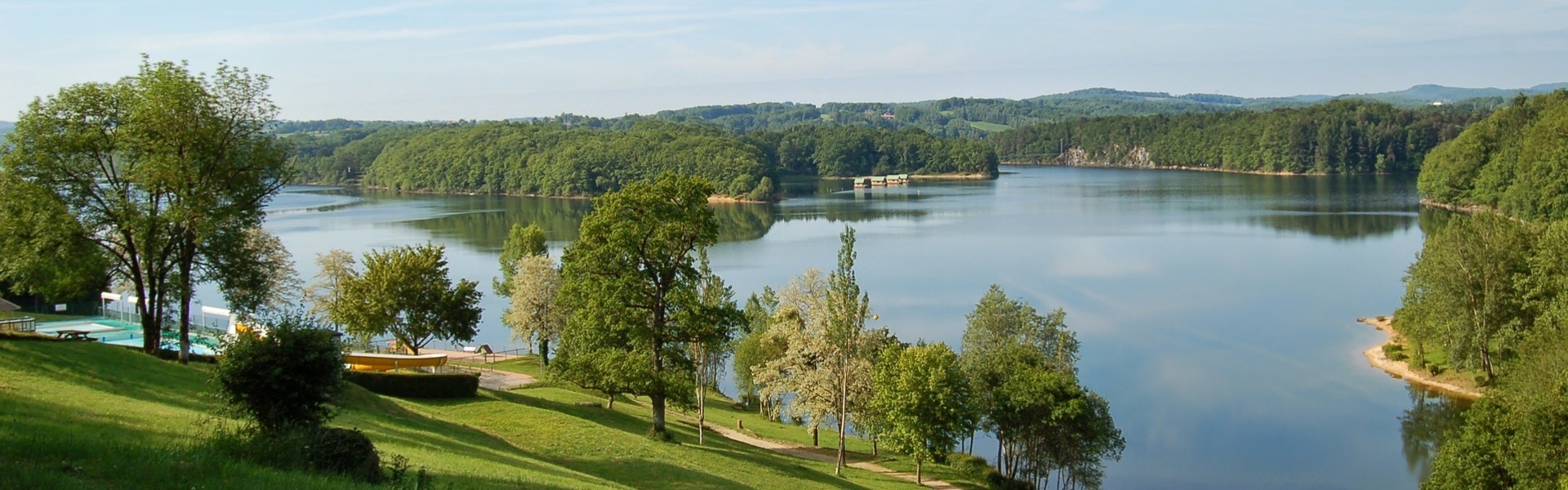 Camping THE DOMAIN “La plage du Garoustel”